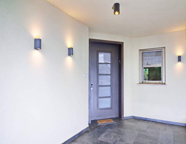 Portes en aluminium, Le Moule